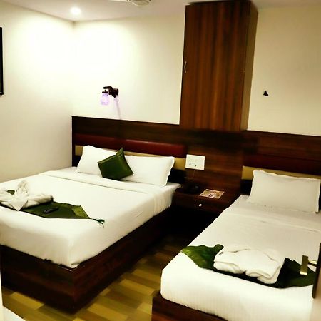 Airport Inn Residency Мумбай Екстериор снимка