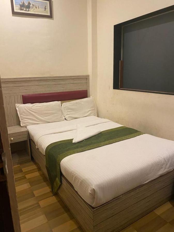 Airport Inn Residency Мумбай Екстериор снимка