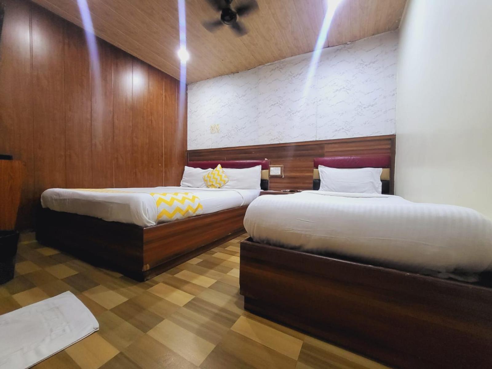 Airport Inn Residency Мумбай Екстериор снимка