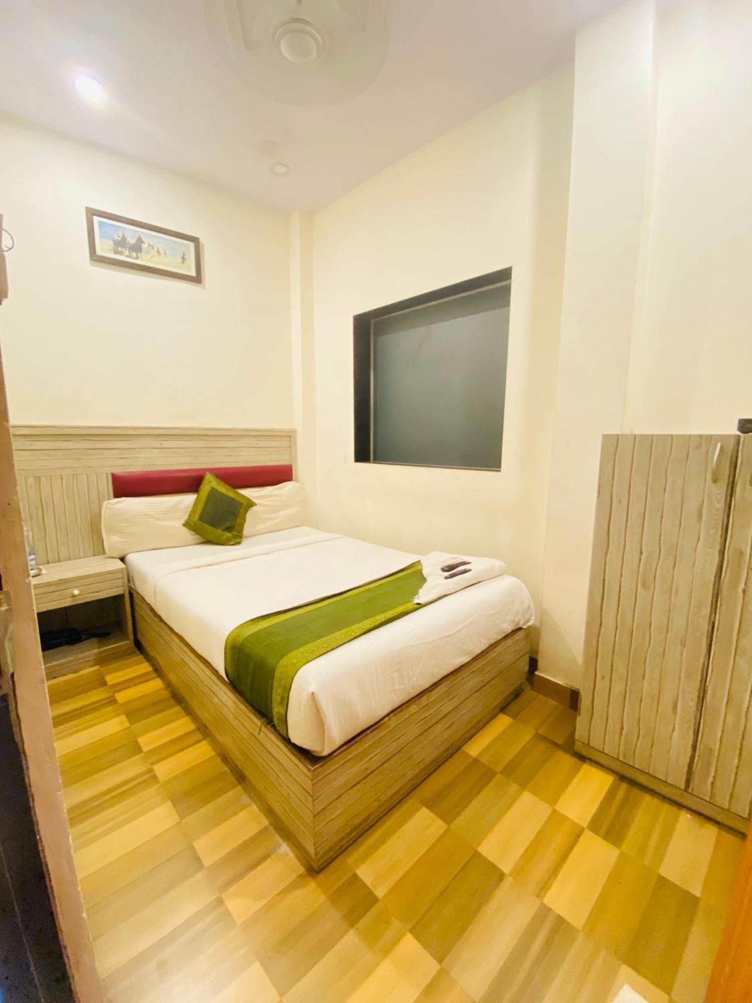 Airport Inn Residency Мумбай Екстериор снимка