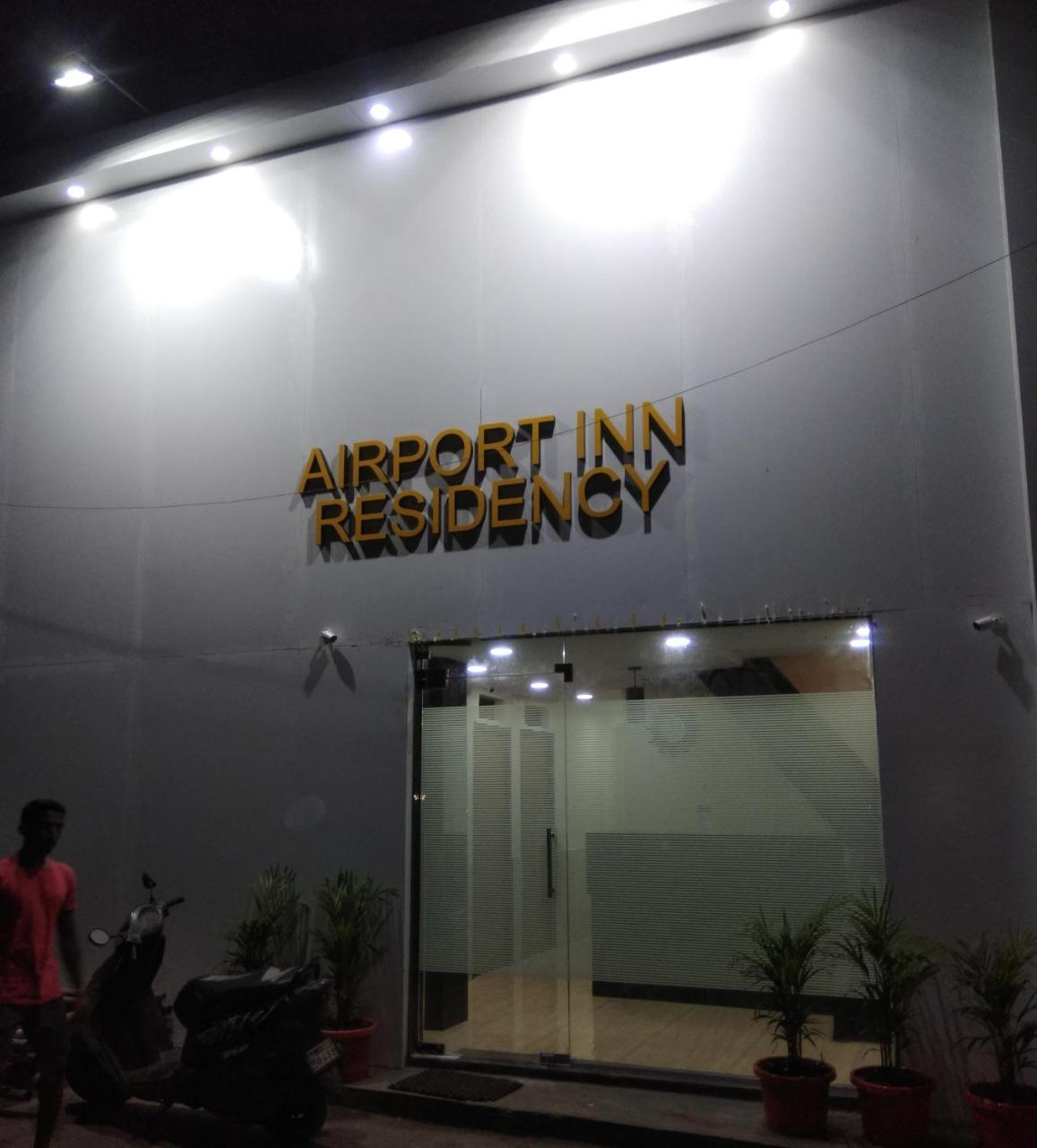Airport Inn Residency Мумбай Екстериор снимка