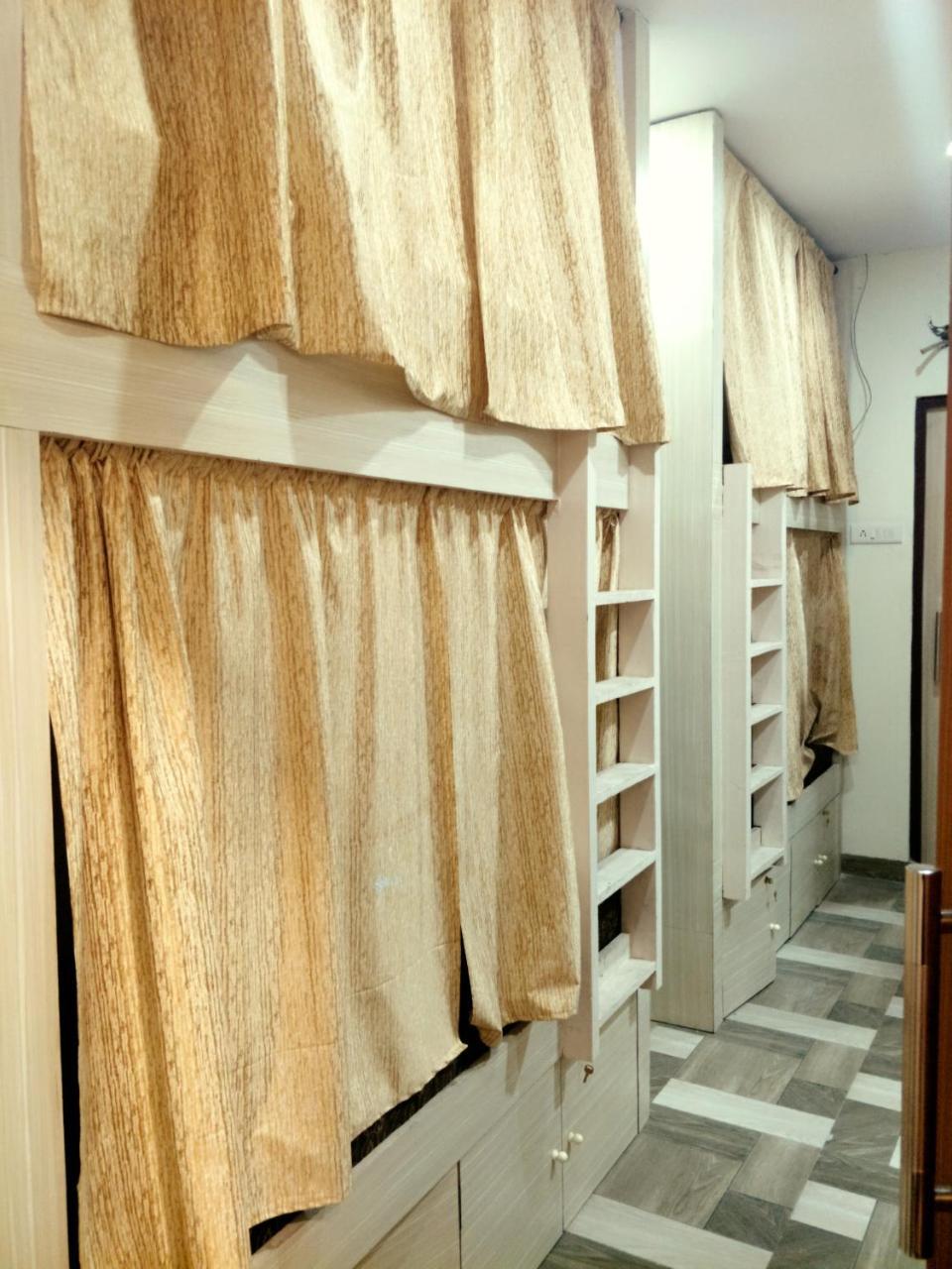Airport Inn Residency Мумбай Екстериор снимка
