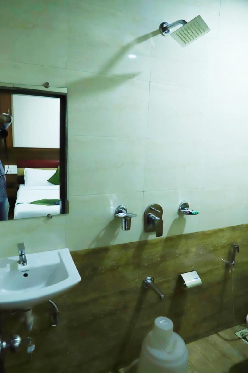 Airport Inn Residency Мумбай Екстериор снимка