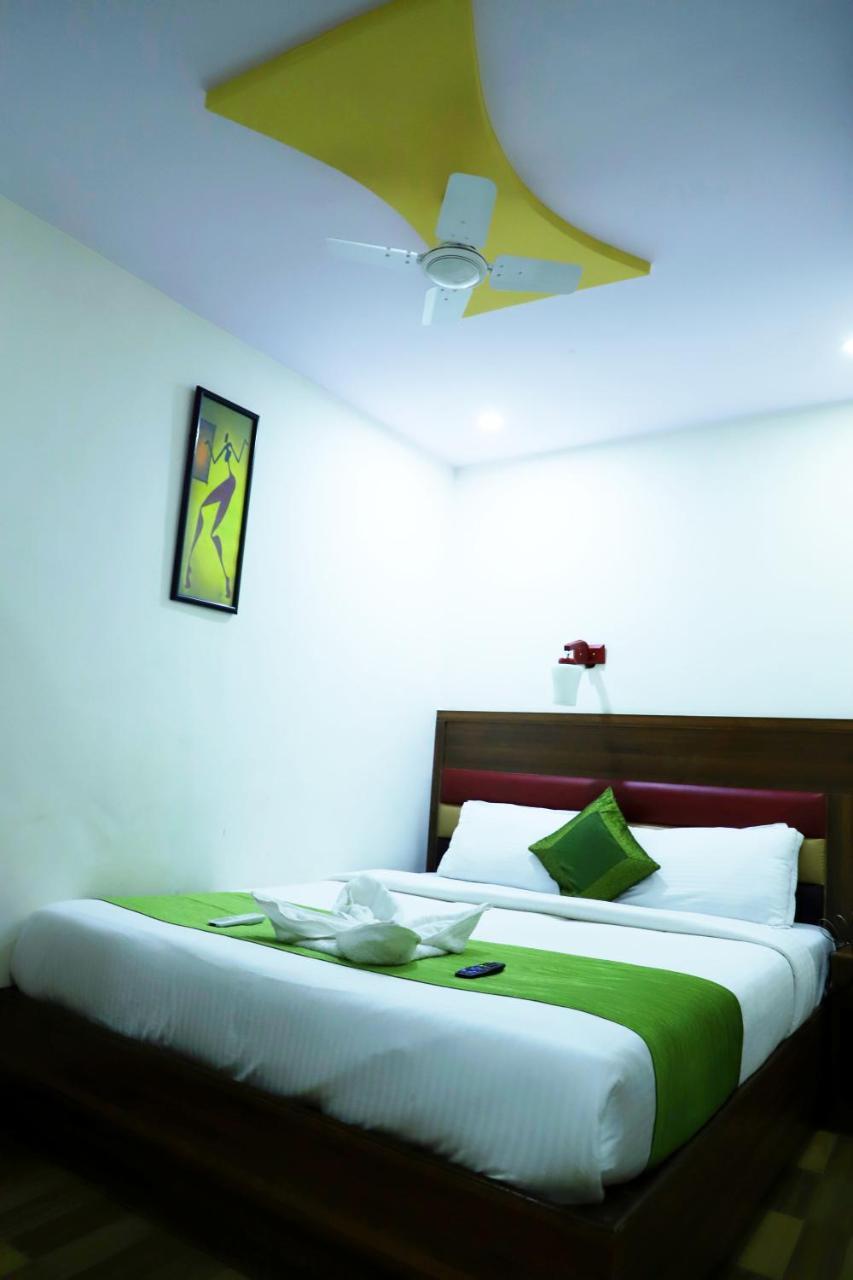 Airport Inn Residency Мумбай Екстериор снимка