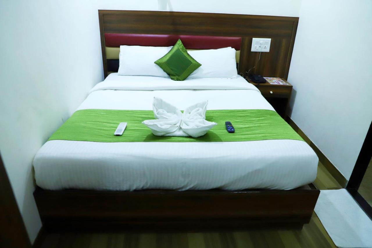 Airport Inn Residency Мумбай Екстериор снимка