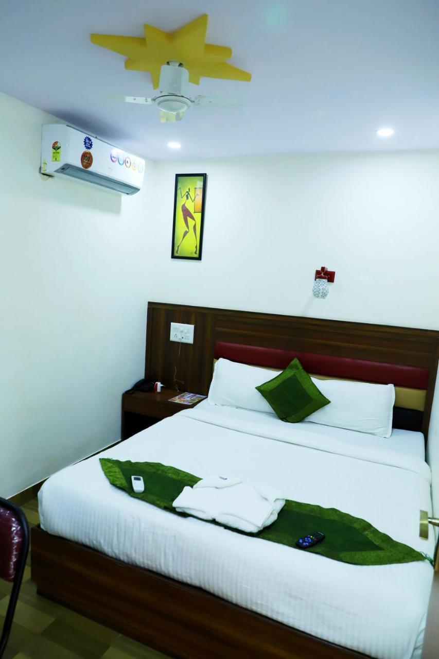 Airport Inn Residency Мумбай Екстериор снимка